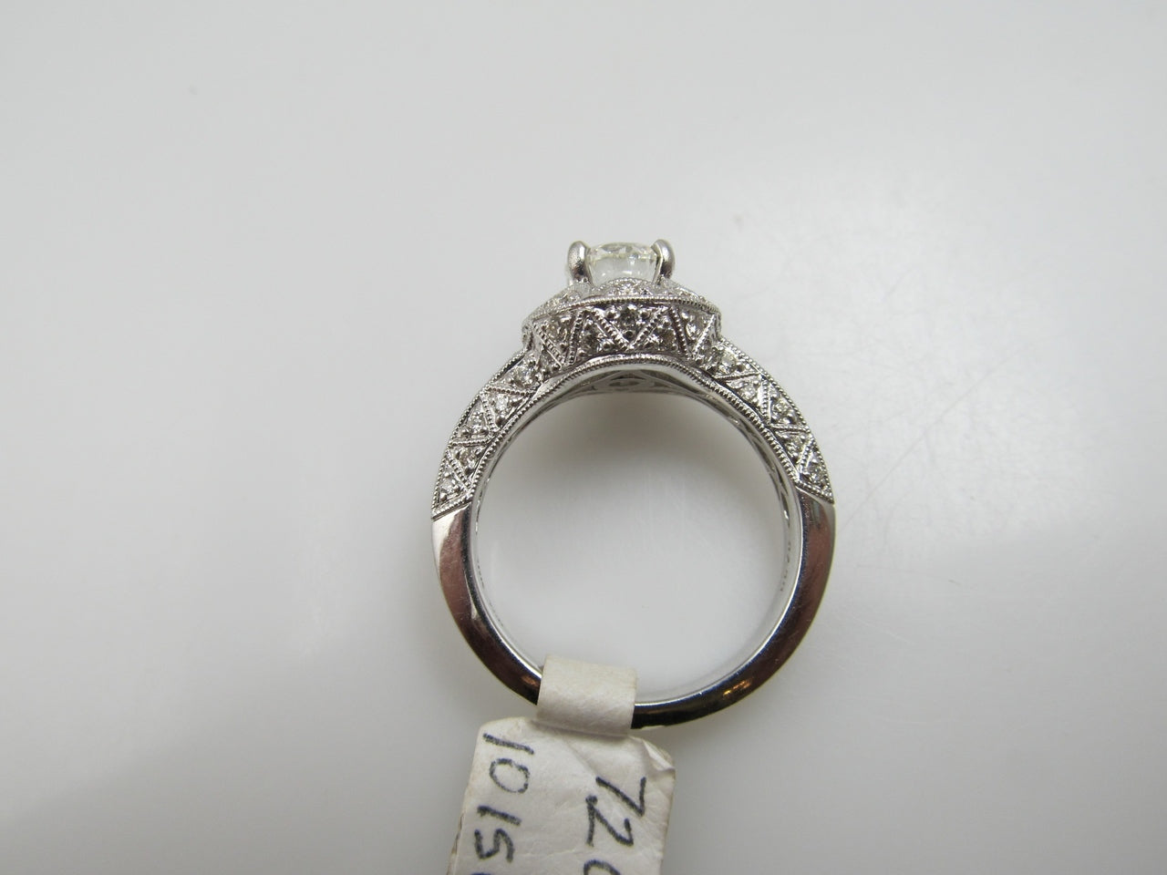 Estate 18k White Gold Halo Ring With 1.50cts Tw In Diamonds