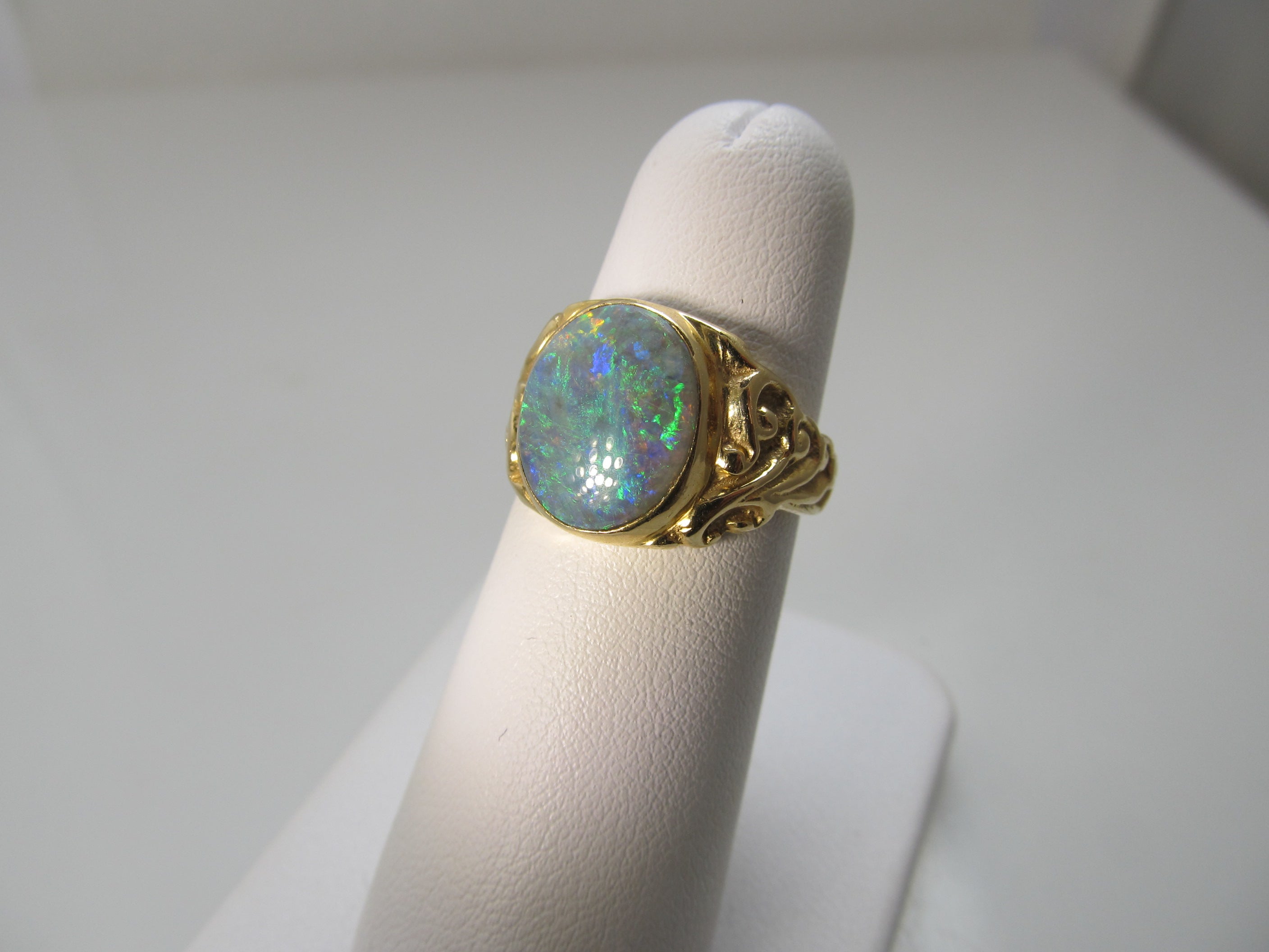 Antique 18k yellow gold black opal ring