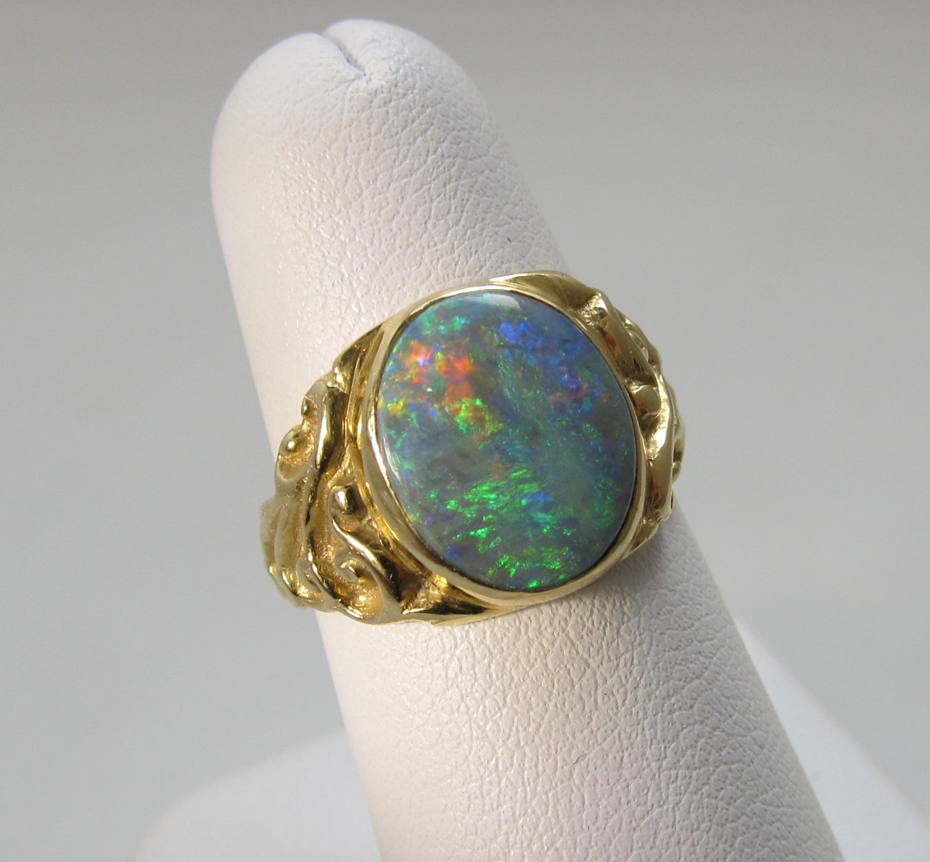 Antique 18k yellow gold black opal ring
