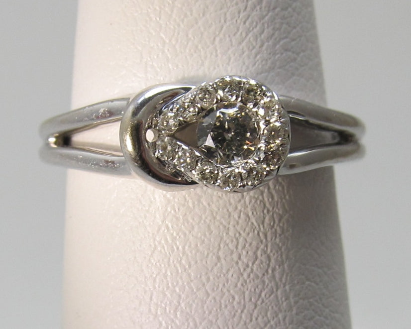 Estate 14k white gold diamond ring