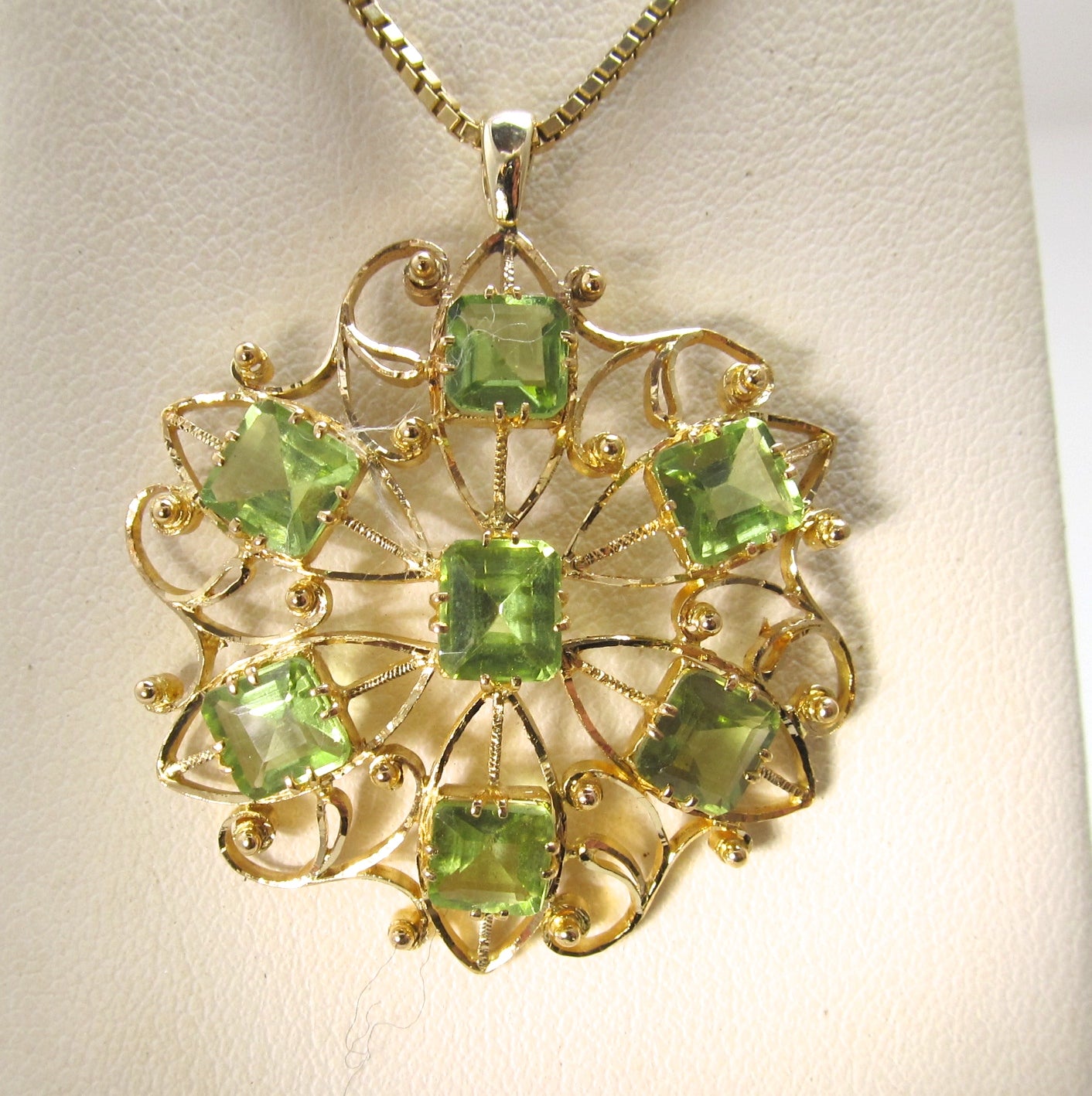 Vintage peridot necklace, 14k yellow gold