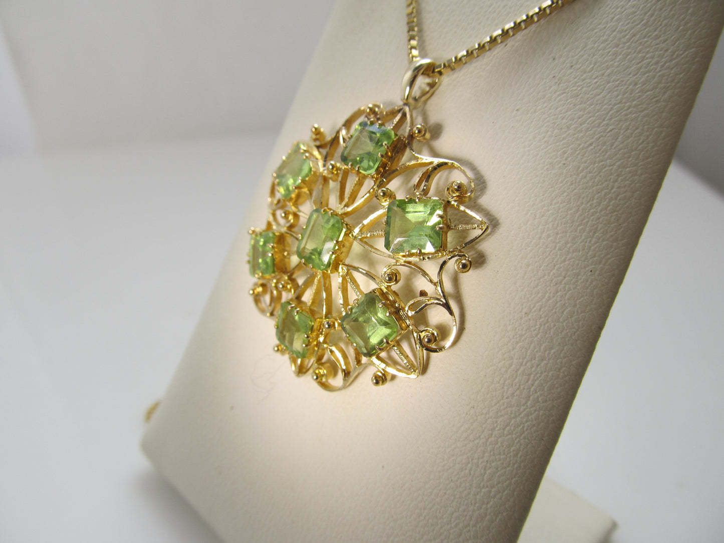 Vintage peridot necklace, 14k yellow gold
