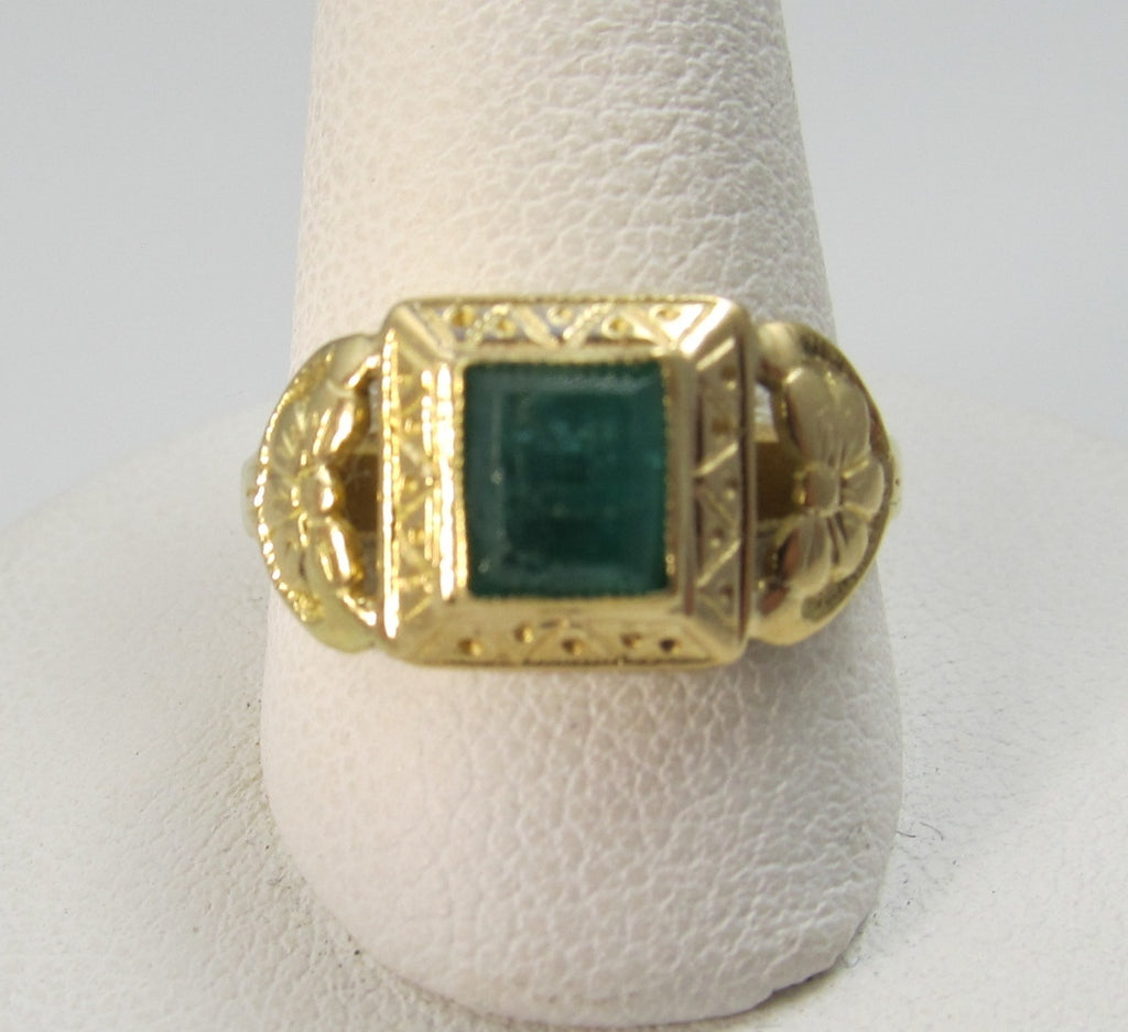 Vintage 18k Yellow Gold Ring With A .60ct Emerald, Circa 1930