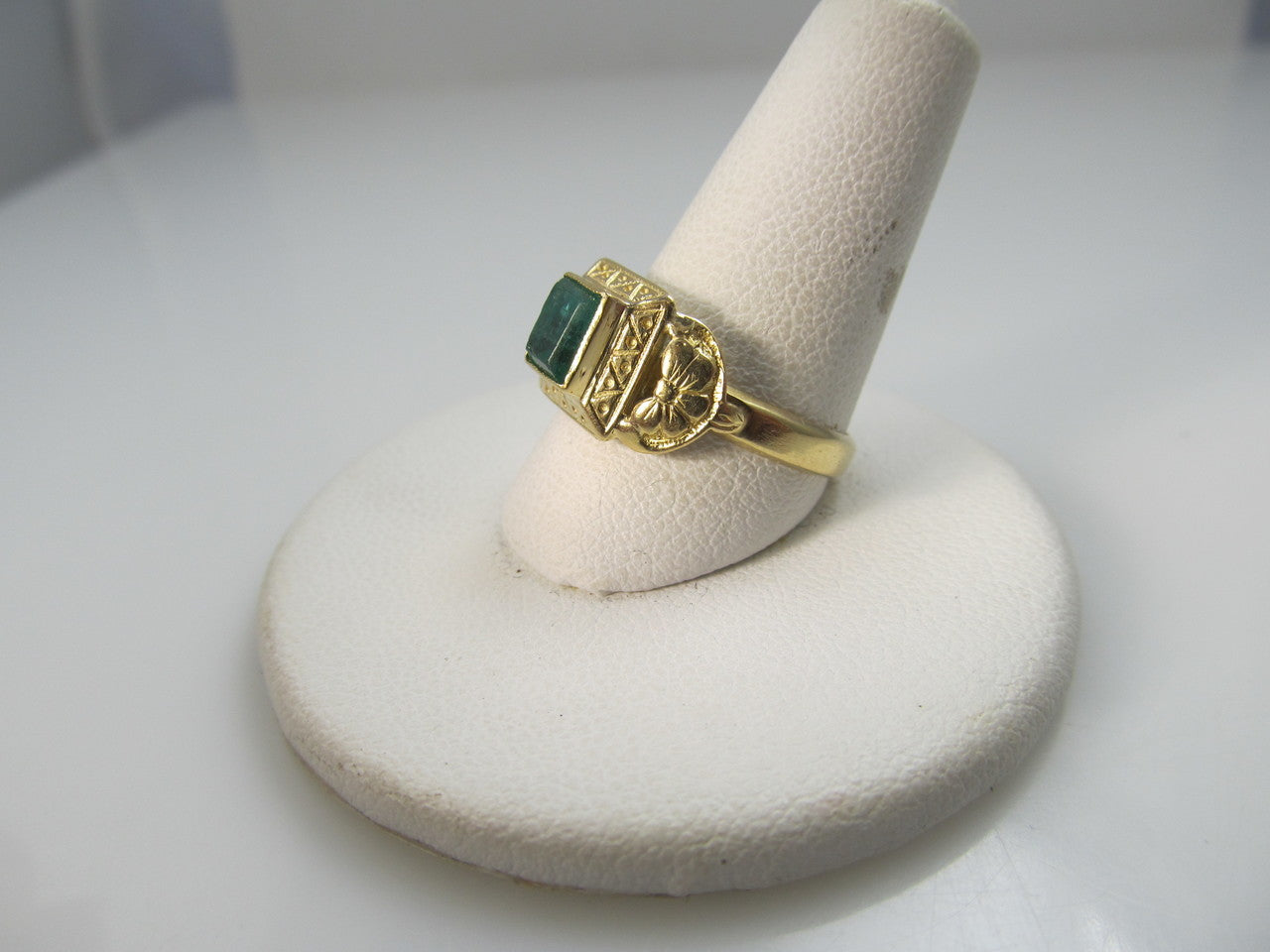 Vintage 18k Yellow Gold Ring With A .60ct Emerald, Circa 1930