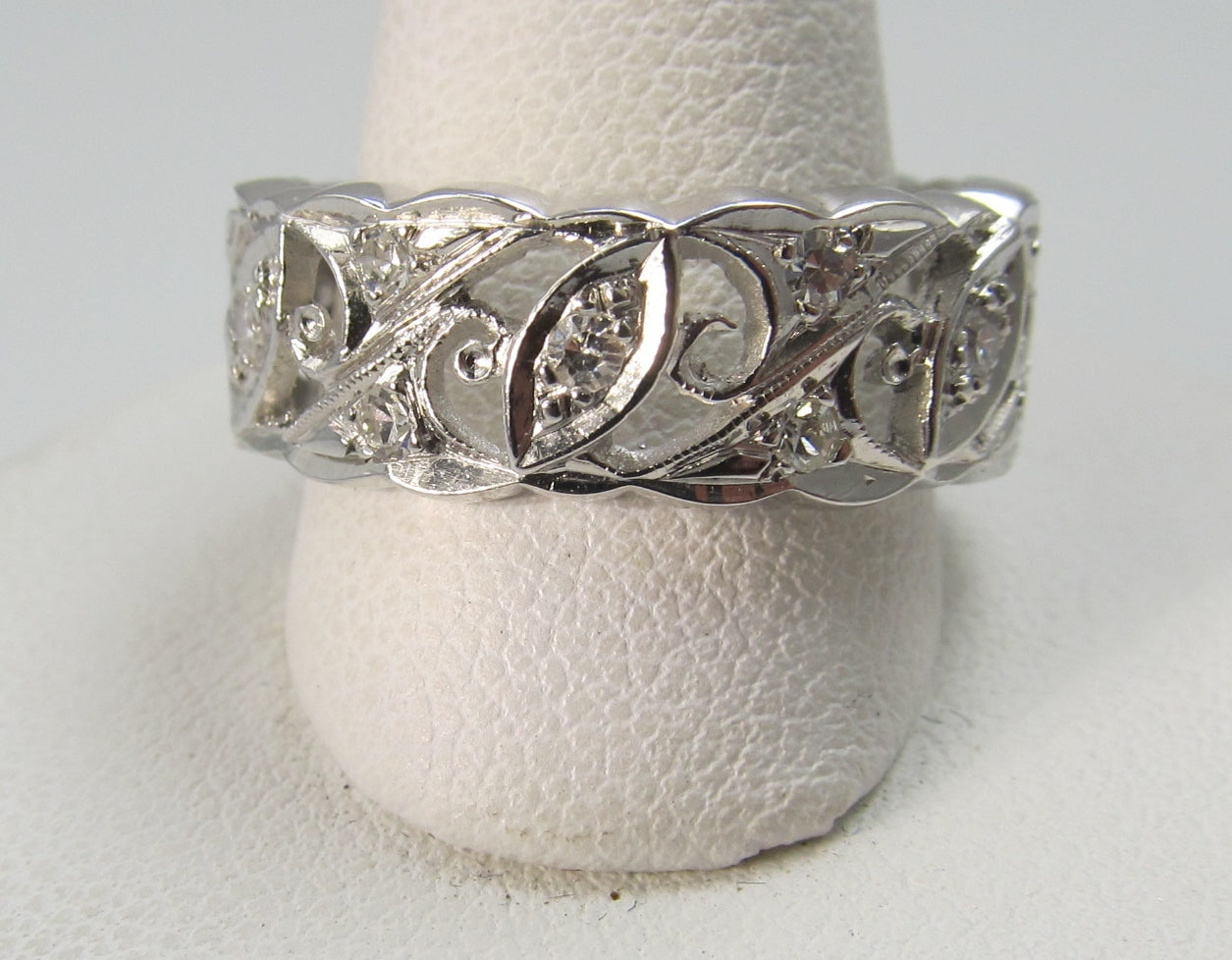 art deco diamond eternity band, Victorious cape may