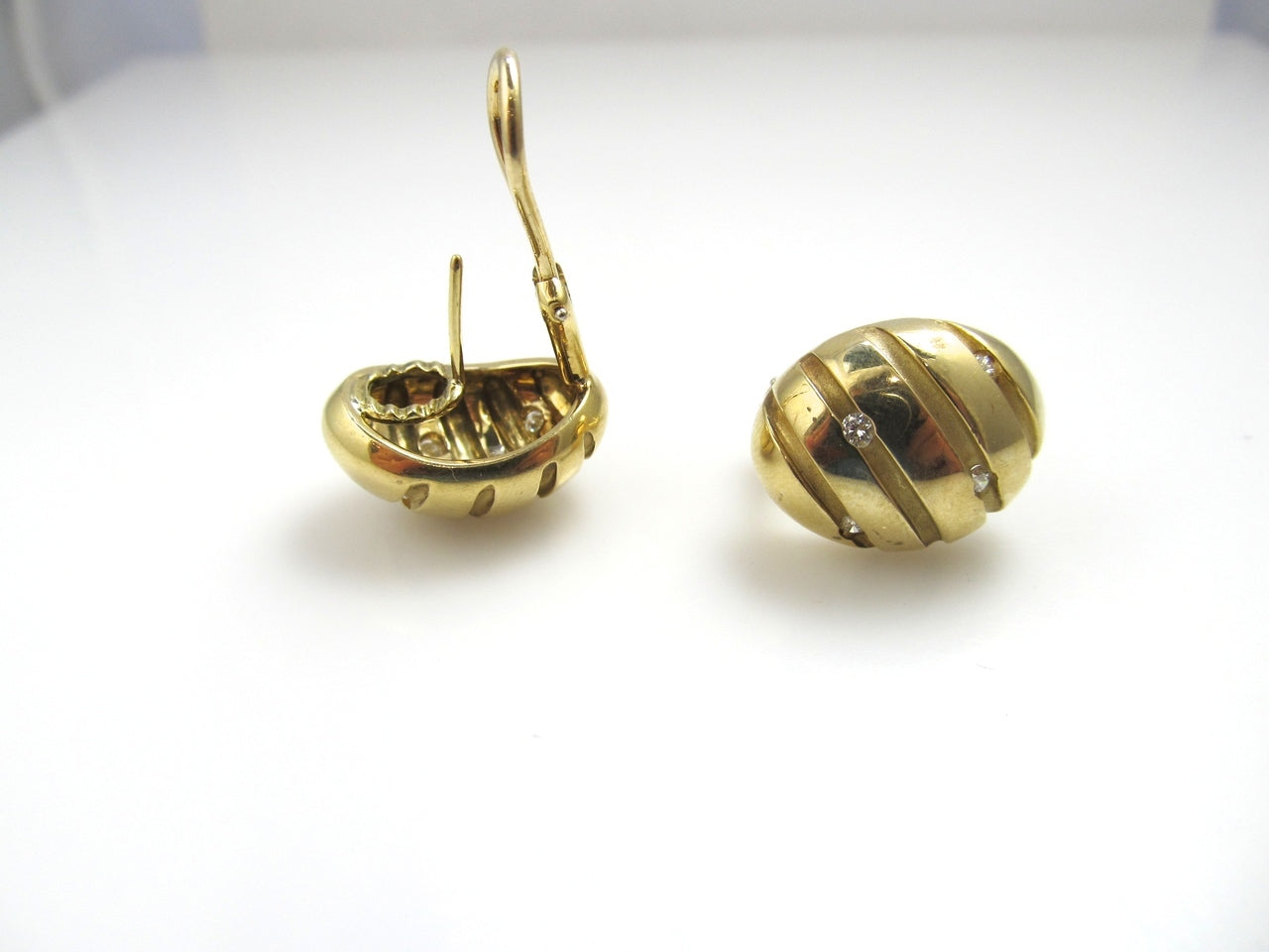 Modernist Estate 18k Yellow Gold Earrings With Diamonds