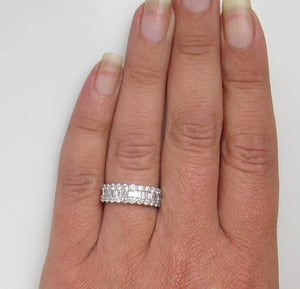 18k white gold band with 1.20cts in round and baguette cut diamonds