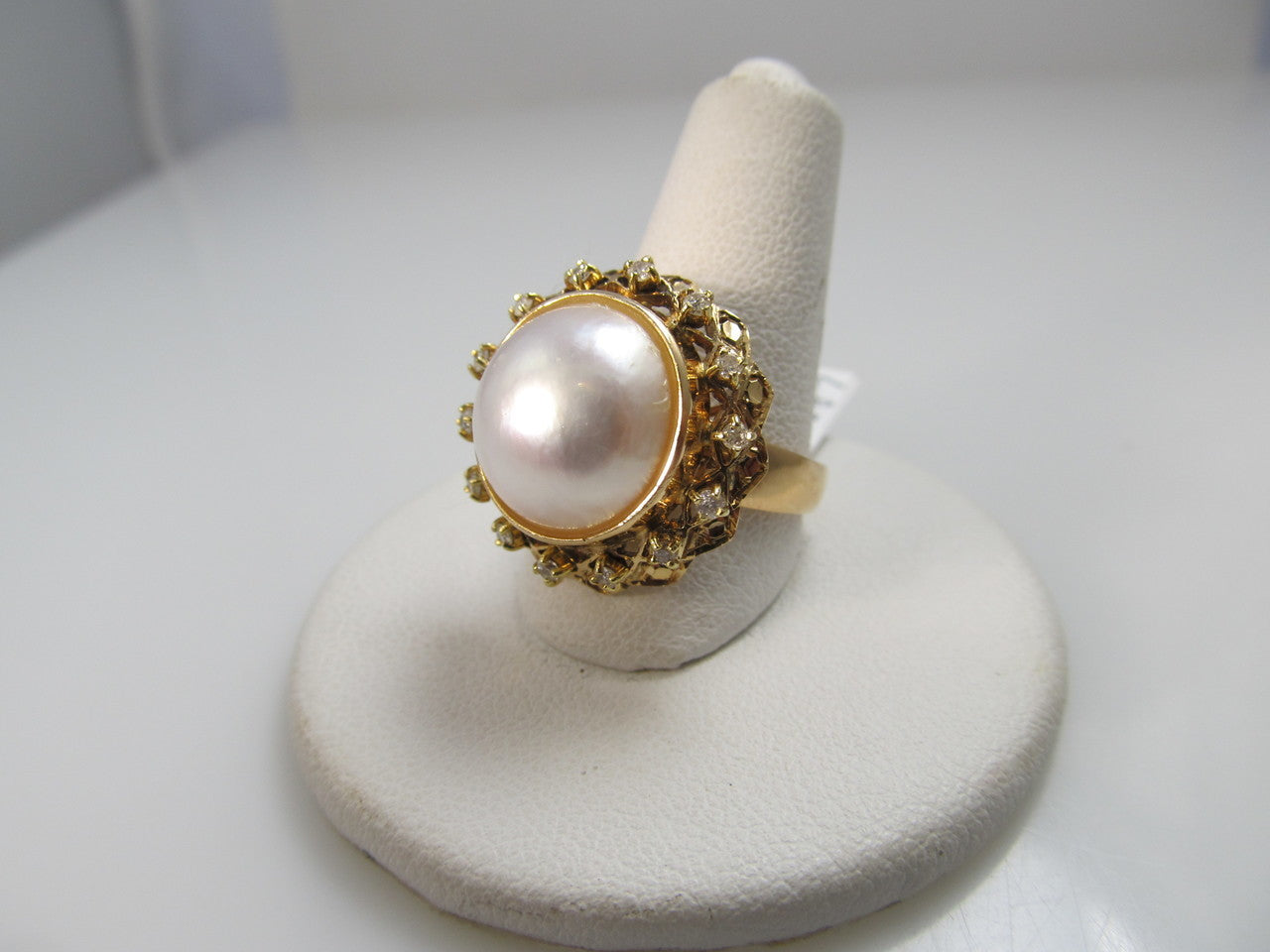 14k Yellow Gold Ring With A Mabe Pearl And Diamonds