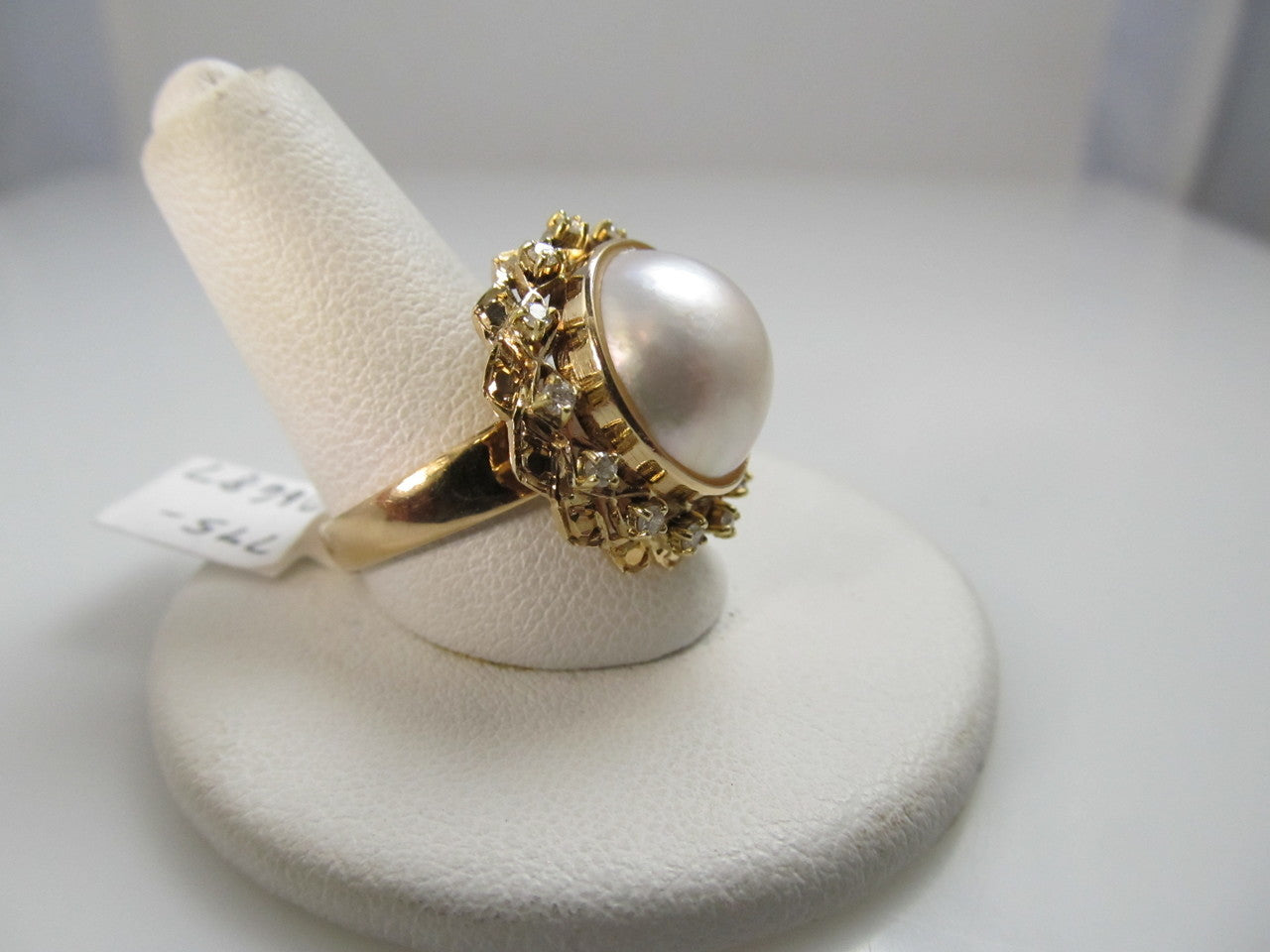 14k Yellow Gold Ring With A Mabe Pearl And Diamonds