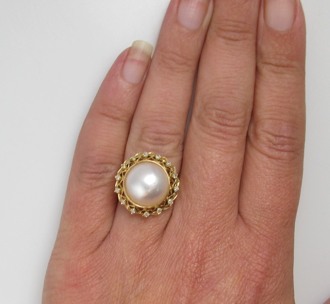 14k Yellow Gold Ring With A Mabe Pearl And Diamonds