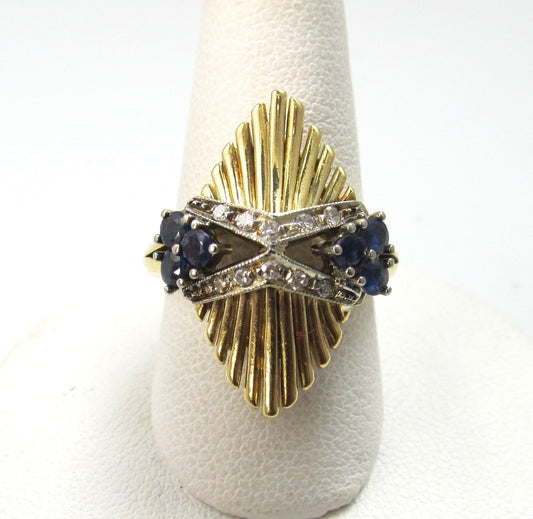 Vintage 18k Yellow Gold Ring With Sapphires And Diamonds, Circa 1940