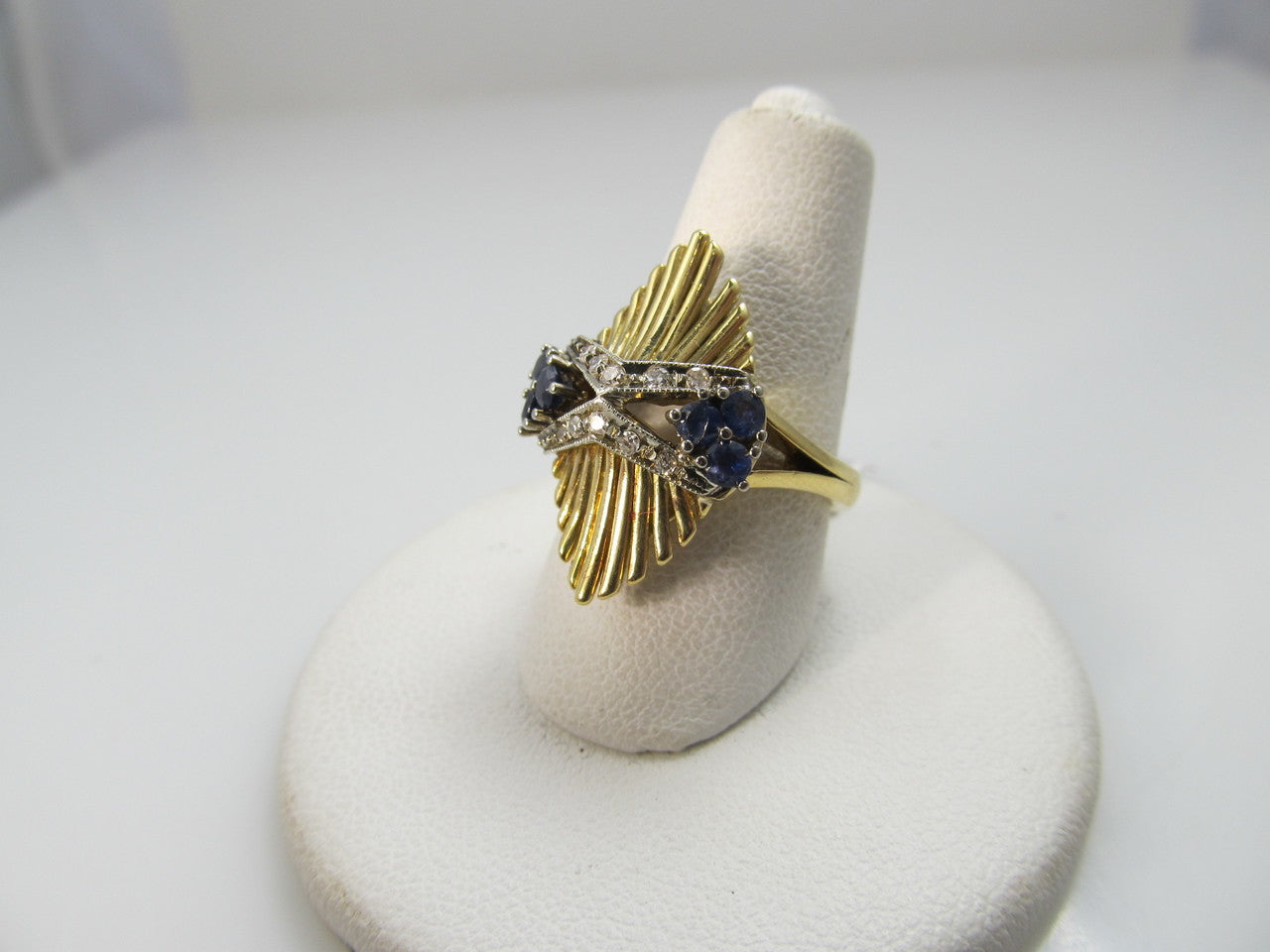 Vintage 18k Yellow Gold Ring With Sapphires And Diamonds, Circa 1940