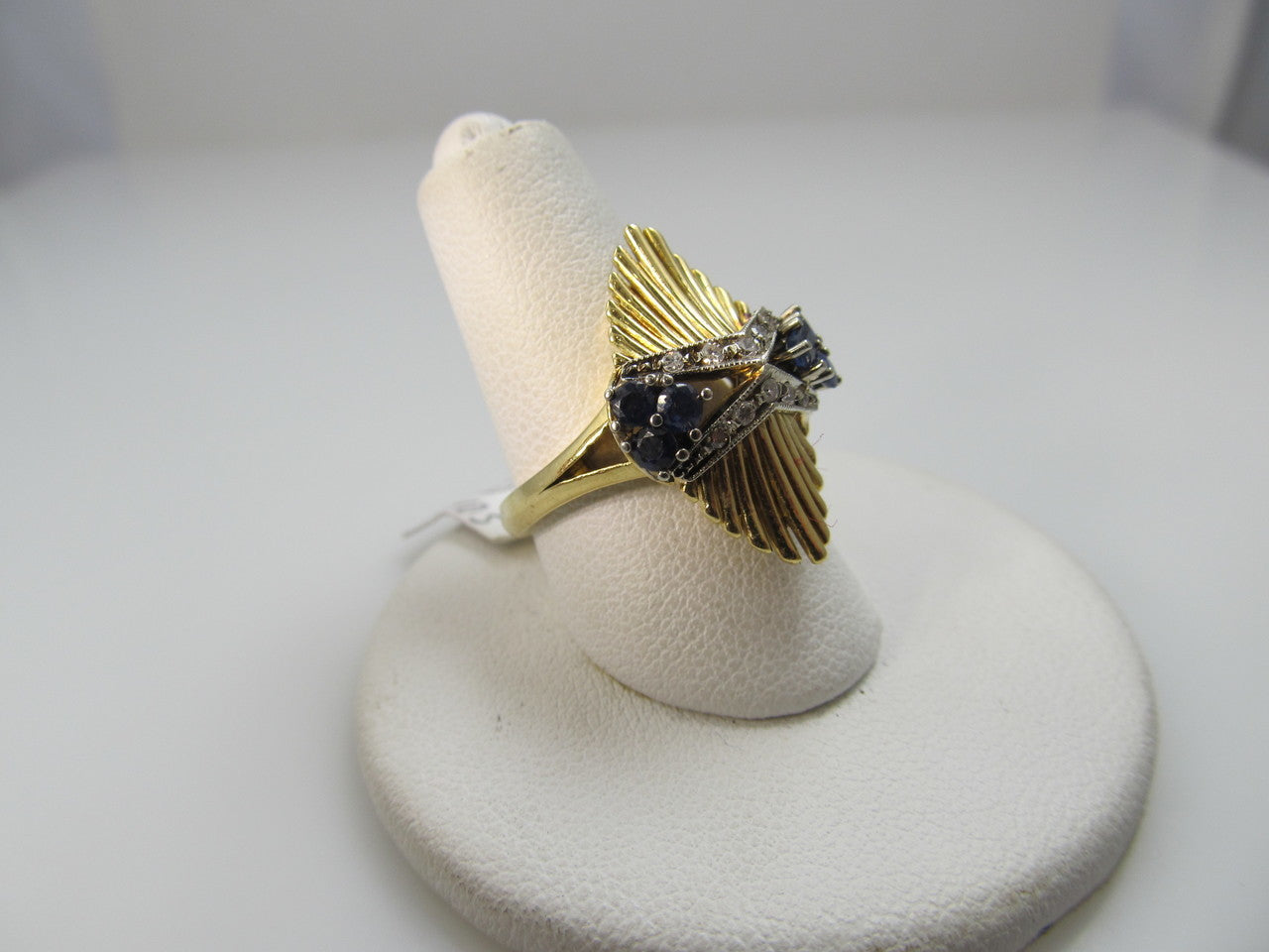 Vintage 18k Yellow Gold Ring With Sapphires And Diamonds, Circa 1940