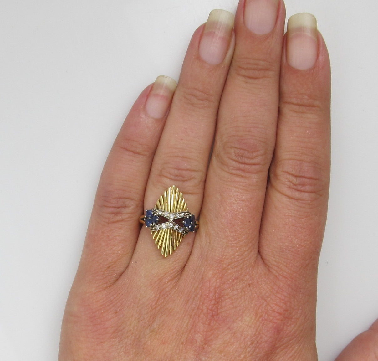 Vintage 18k Yellow Gold Ring With Sapphires And Diamonds, Circa 1940