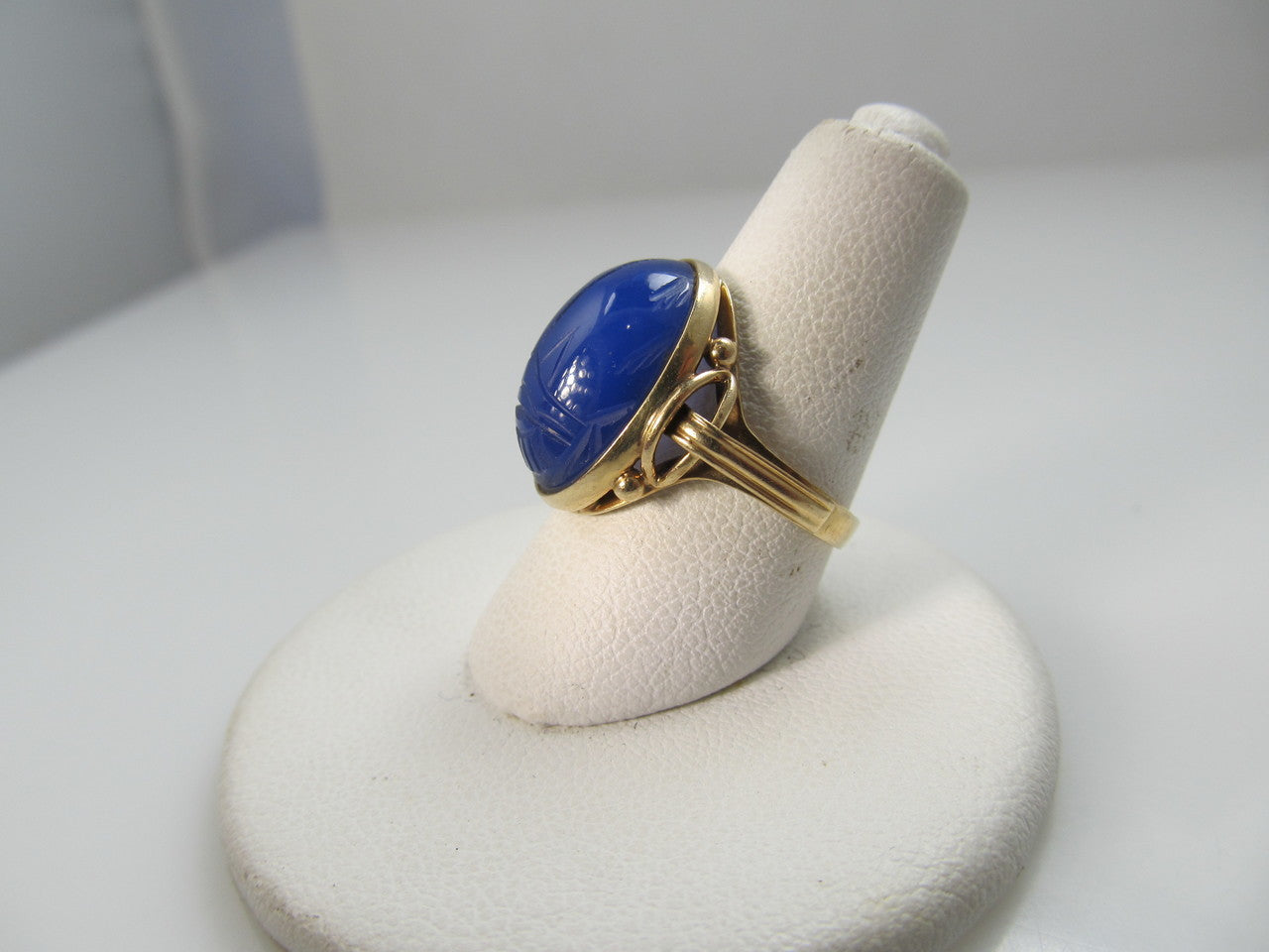 Vintage 10k Yellow Gold Ring With A Blue Chalcedony Scarab