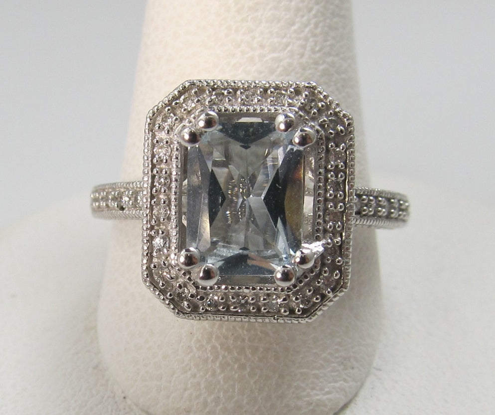 Modern Estate 14k White Gold Aquamarine Diamond Ring