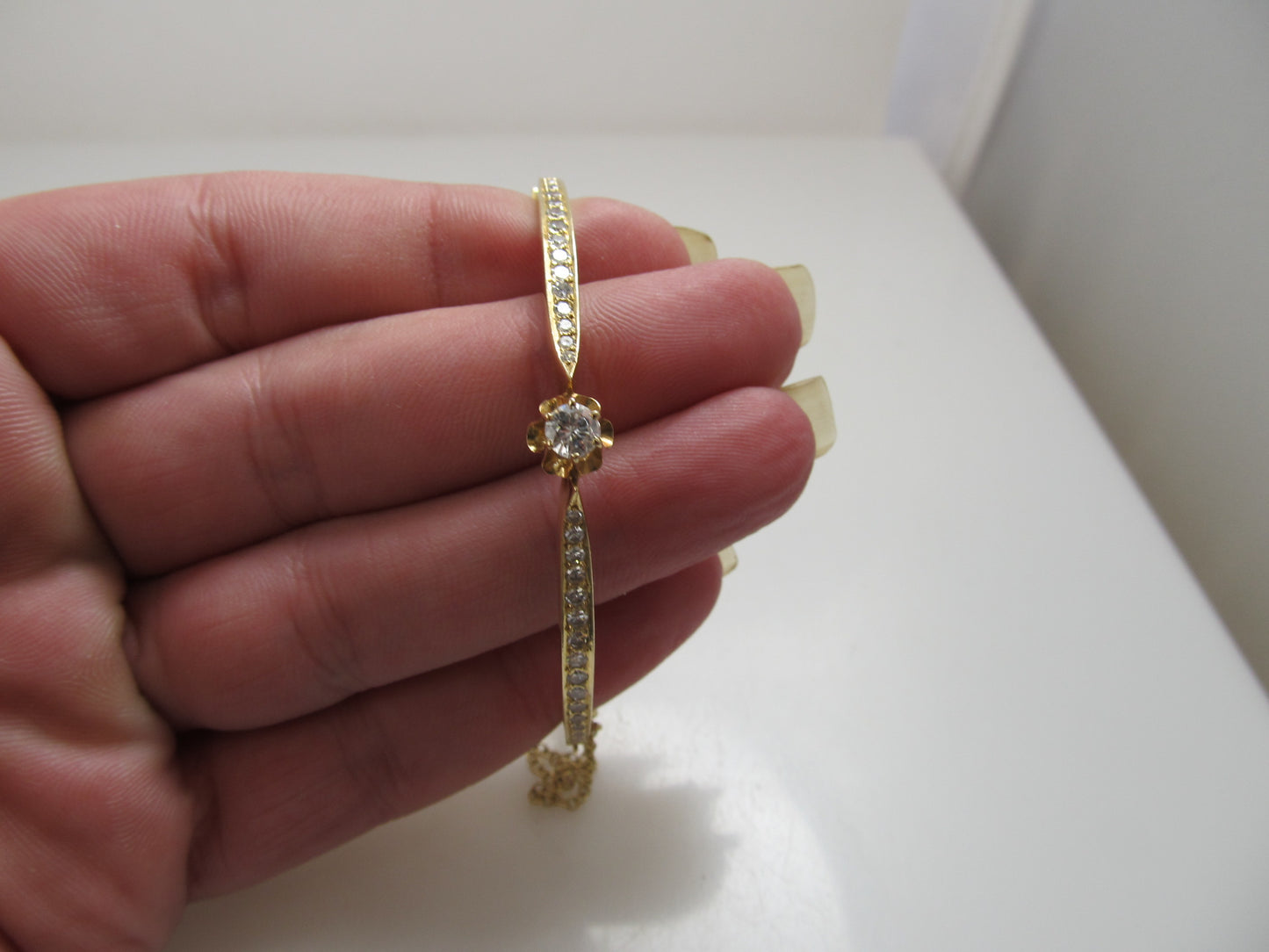 Antique style 14k yellow gold diamond bangle bracelet