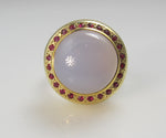 18k Yellow Gold Ring With Rubies And Chalcedony