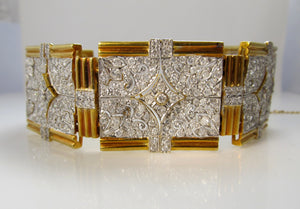 Hollywood style 18k bracelet with 13.50cts in diamonds