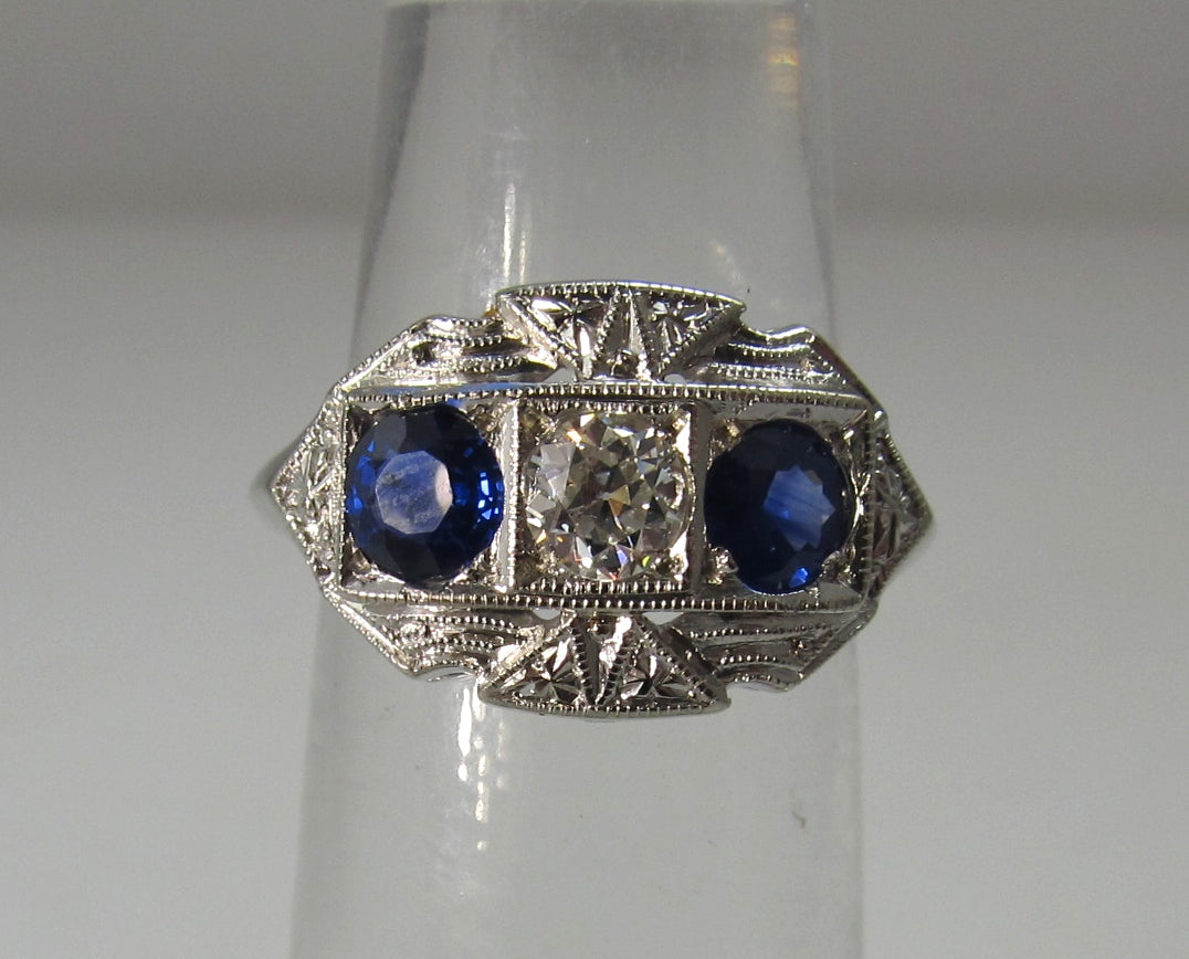 Vintage 3 stone sapphire diamond ring, circa 1920