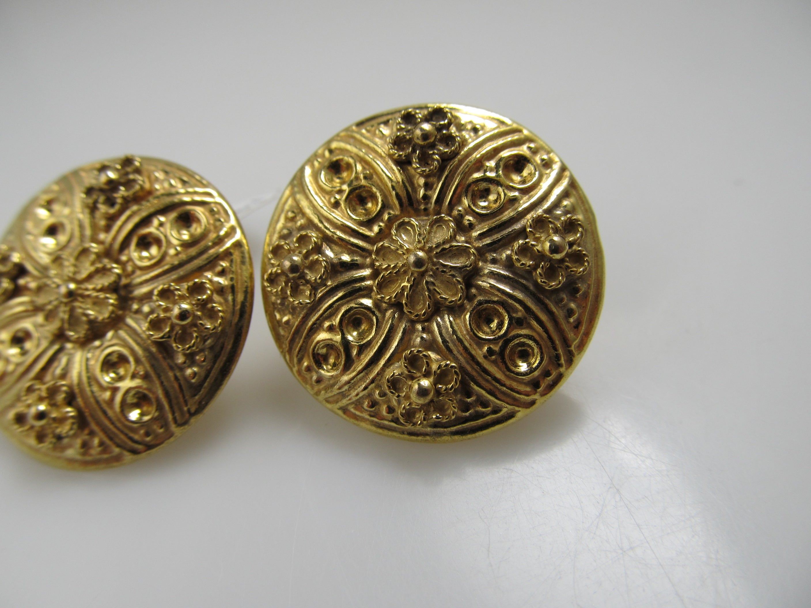 14k Yellow Gold Disc Repousse Flower Earrings