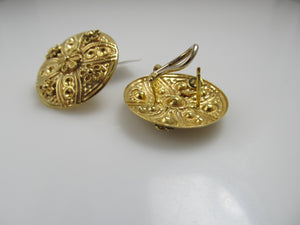 14k Yellow Gold Disc Repousse Flower Earrings