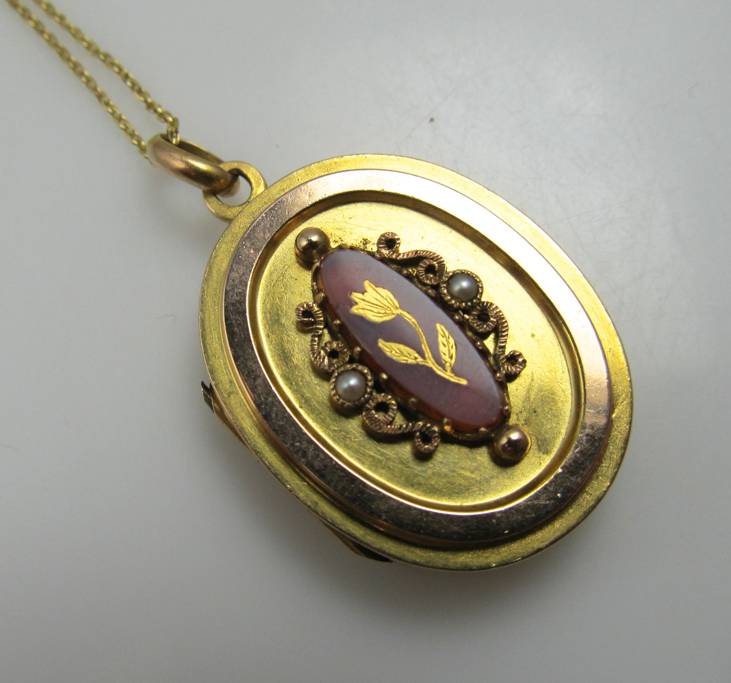 antique gold locket, victorious cape may