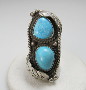 Vintage Navajo sterling silver ring with turquoise