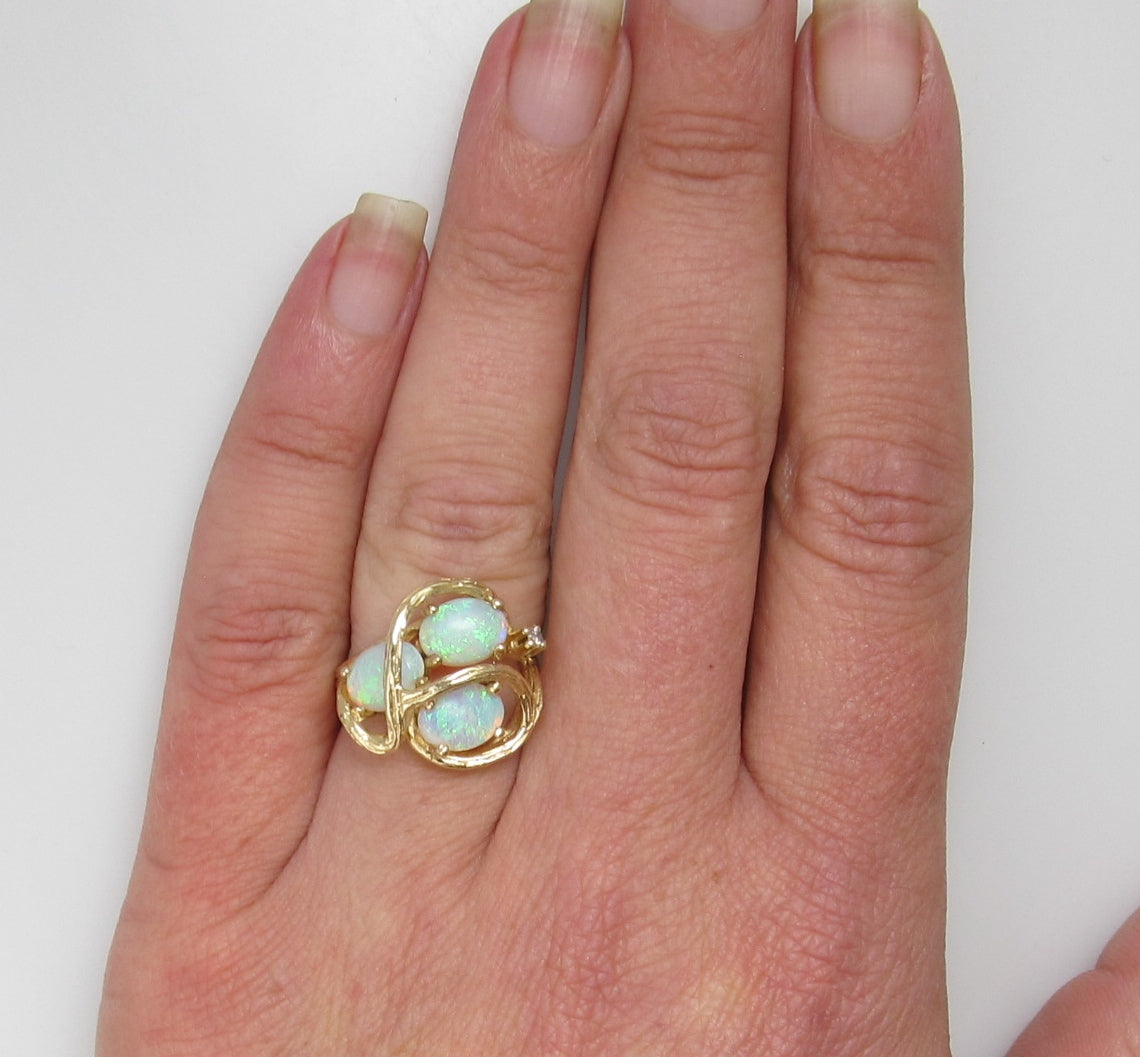 Vintage 14k Yellow Gold Opal Diamond Ring