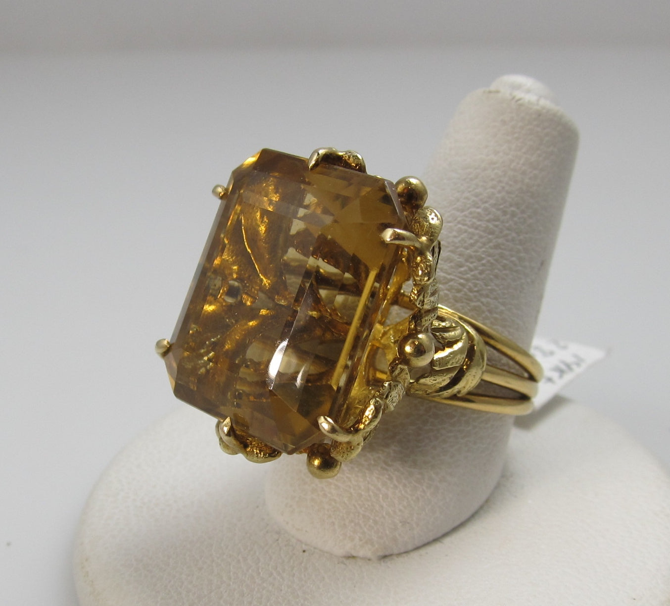 Vintage 28.00 citrine ring, 14k yellow gold