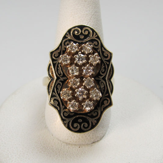 14k Yellow Gold Ring With .60cts In Diamonds And Black Enamel. Circa 1950