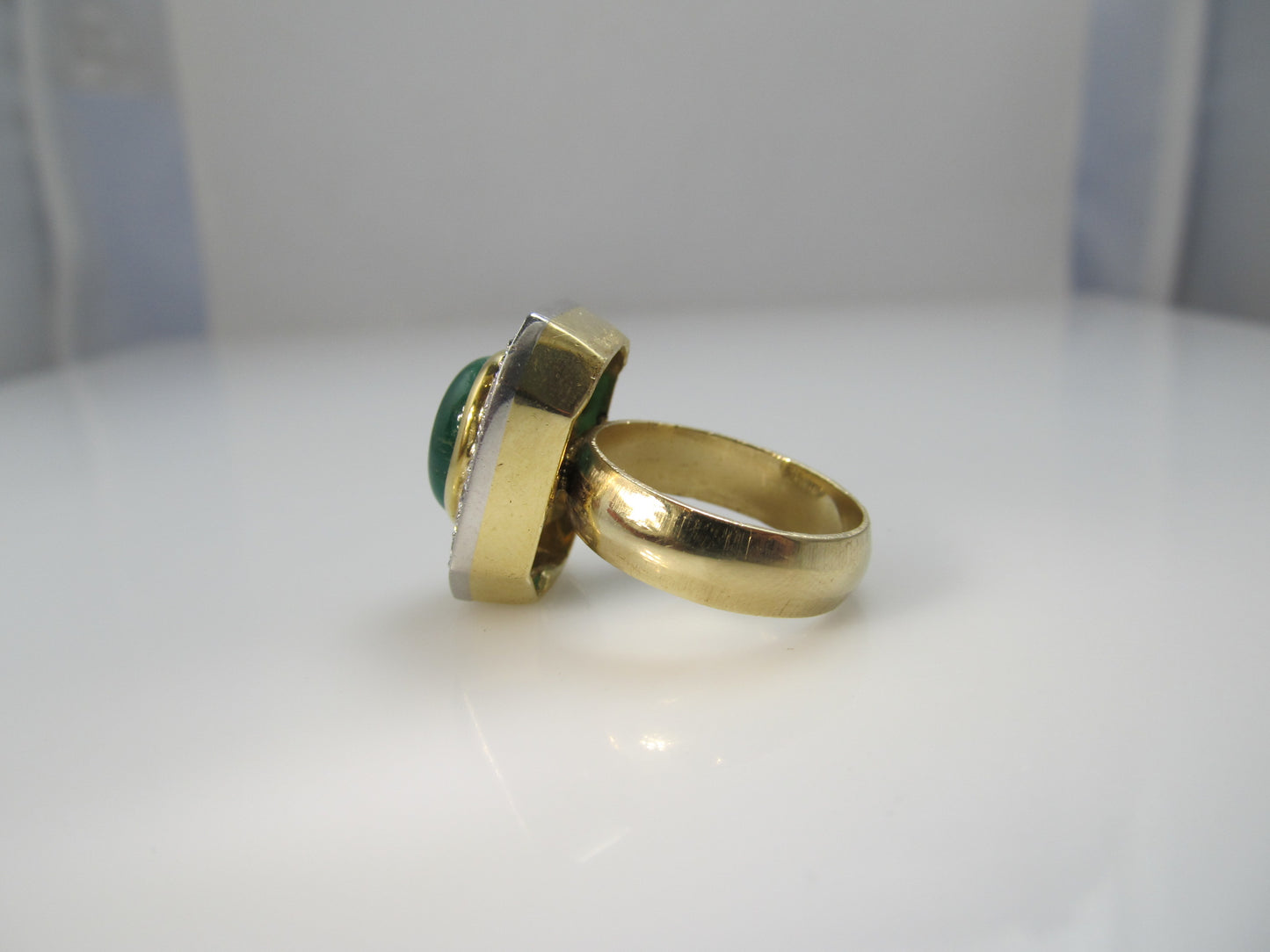 18k 2.50ct Cabochon Cut Emerald, 1.40ct Diamond Ring