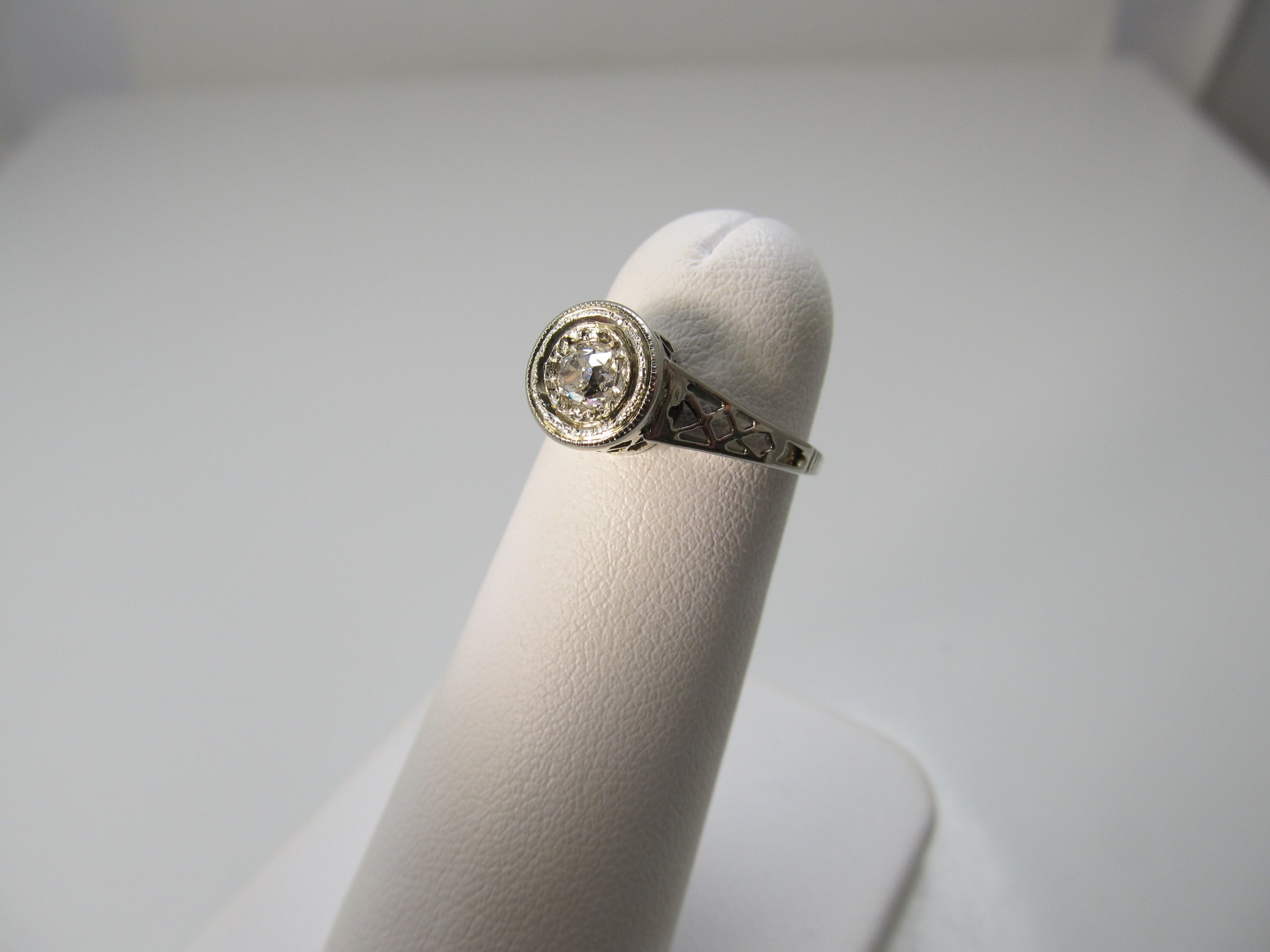 Antique 14k white gold filigree diamond engagement ring