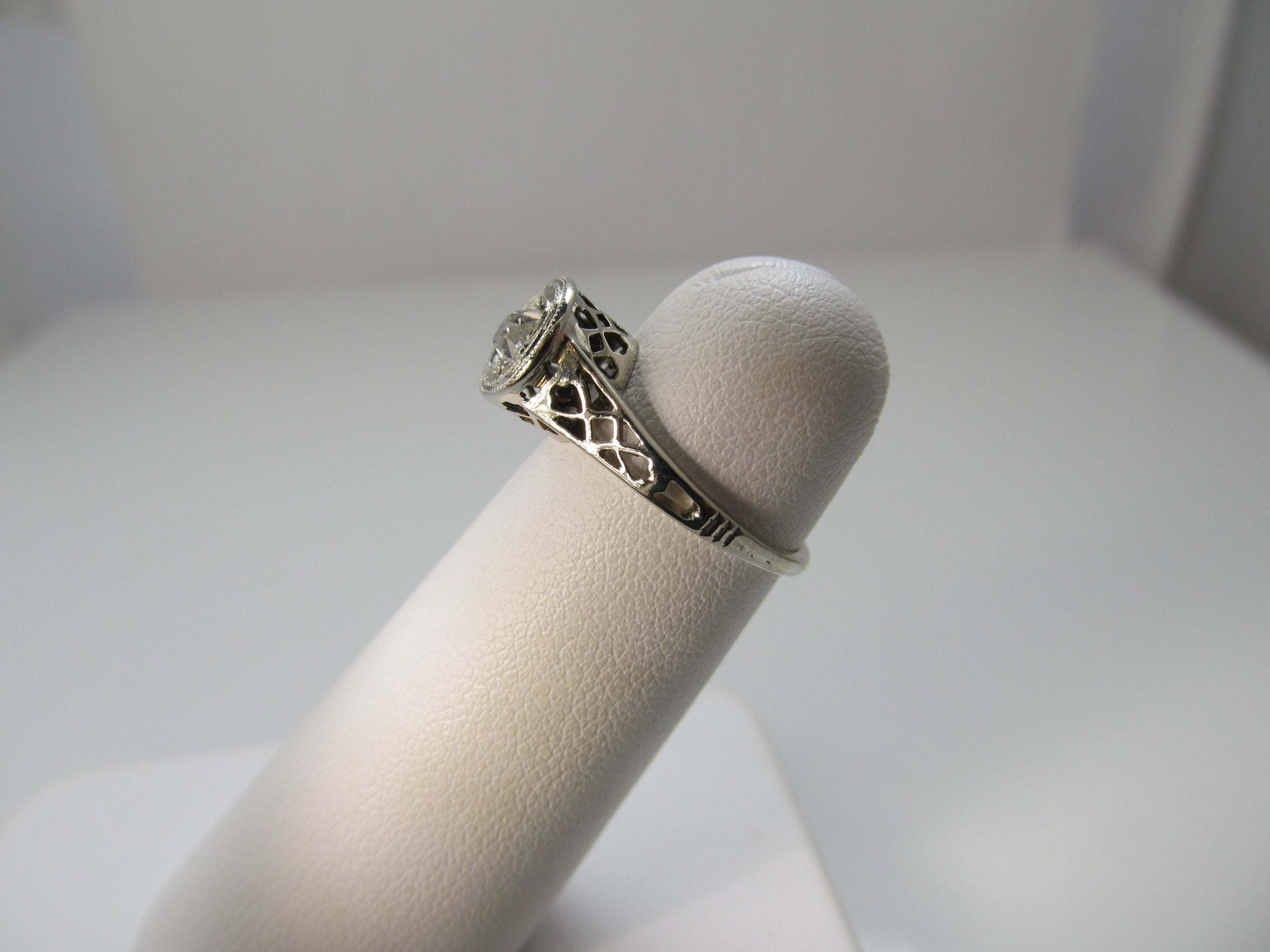 Antique 14k white gold filigree diamond engagement ring