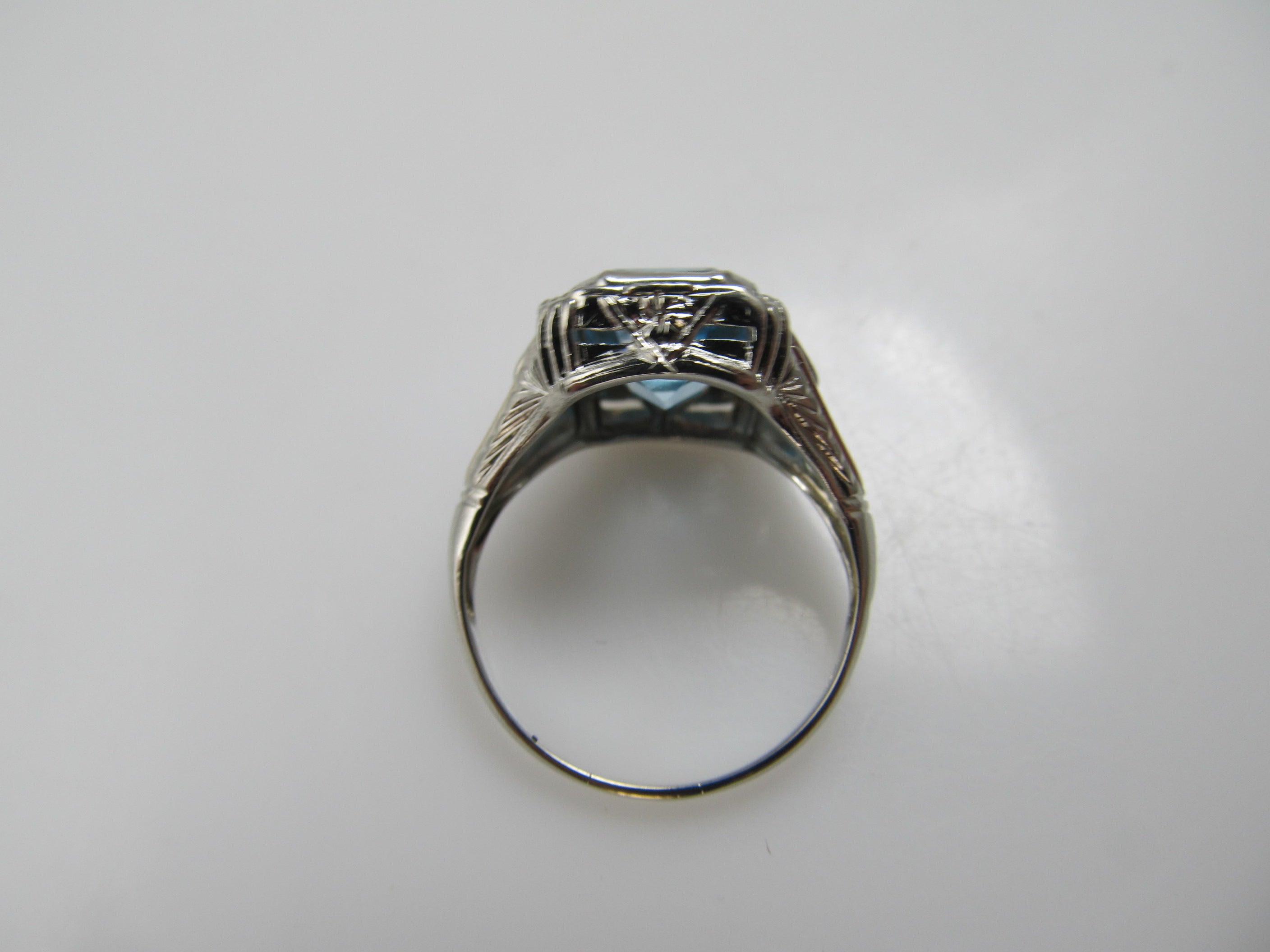 Antique 14k tri-color gold filigree ring with a 3.50ct aquamarine, circa 1920