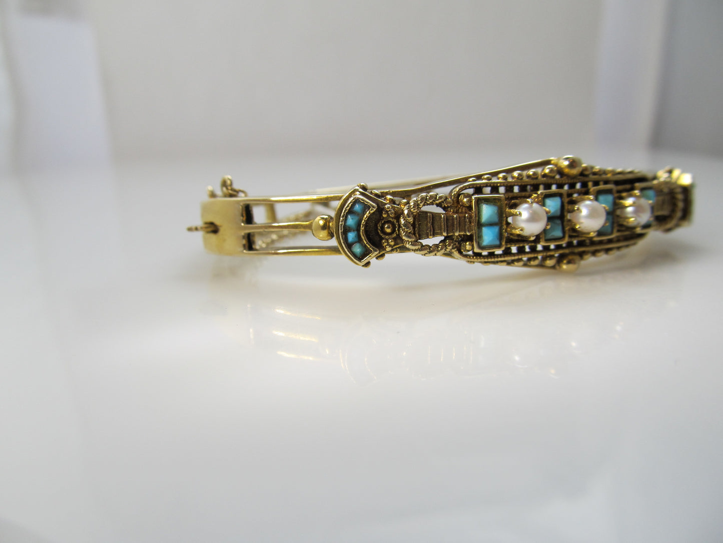 Vintage turquoise pearl bangle bracelet