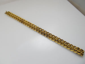 Yellow gold textured link bracelet