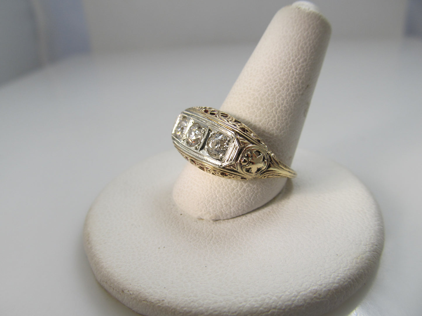 Vintage 14k yellow gold filigree 3 stone diamond ring, circa 1920