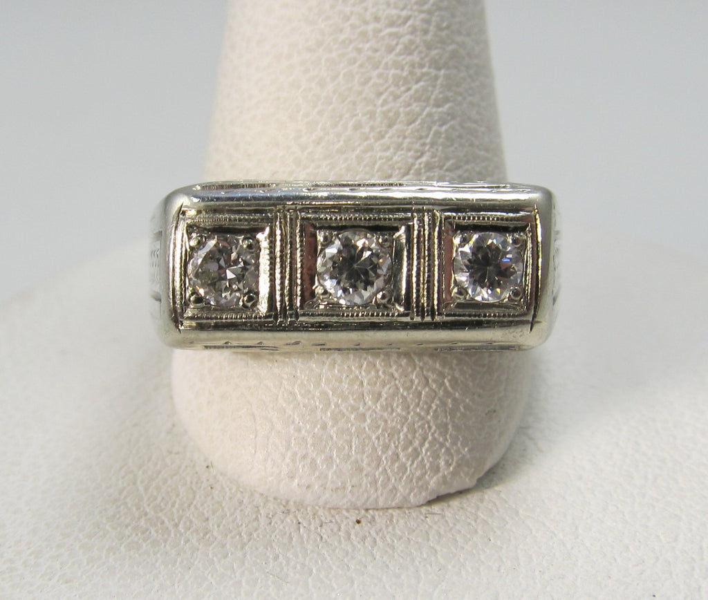 Art Deco 3 stone diamond ring, 14k white gold
