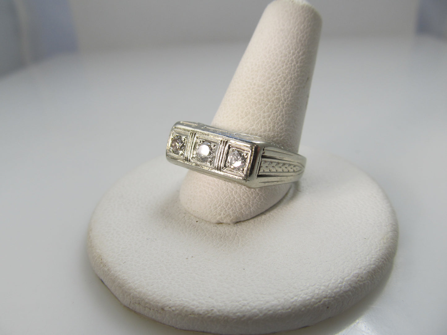 Art Deco 3 stone diamond ring, 14k white gold