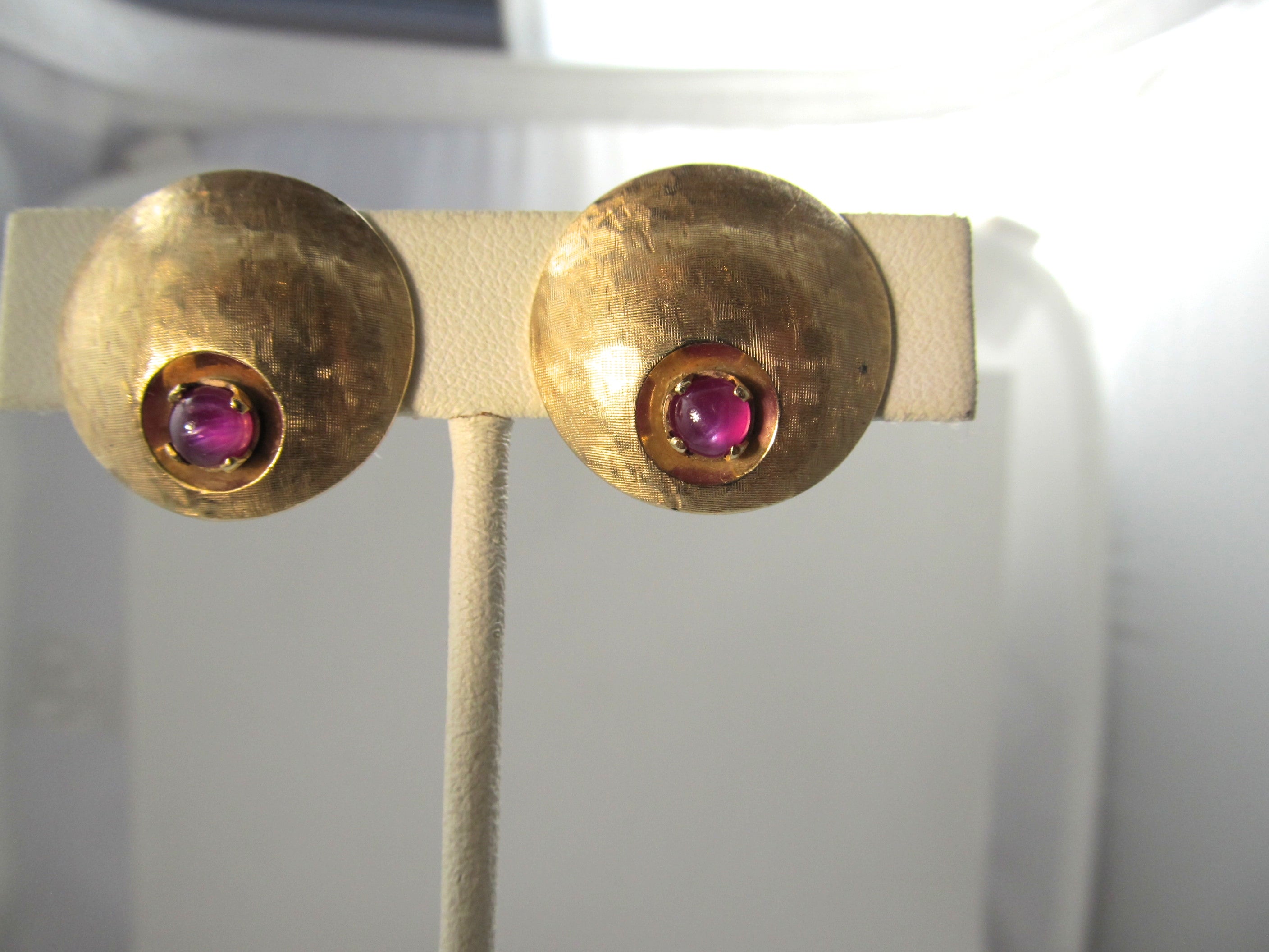 Vintage retro 14k ruby cabochon clip on earrings, circa 1940