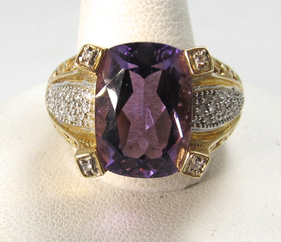 Estate 14k gold diamond amethyst cocktail ring