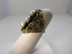 Art Nouveau pearl and onyx ring