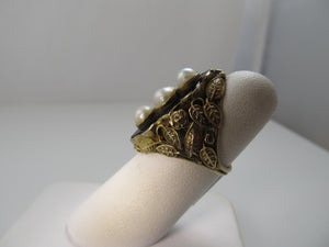 Art Nouveau pearl and onyx ring