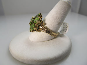 14k gold ring a peridot cluster top