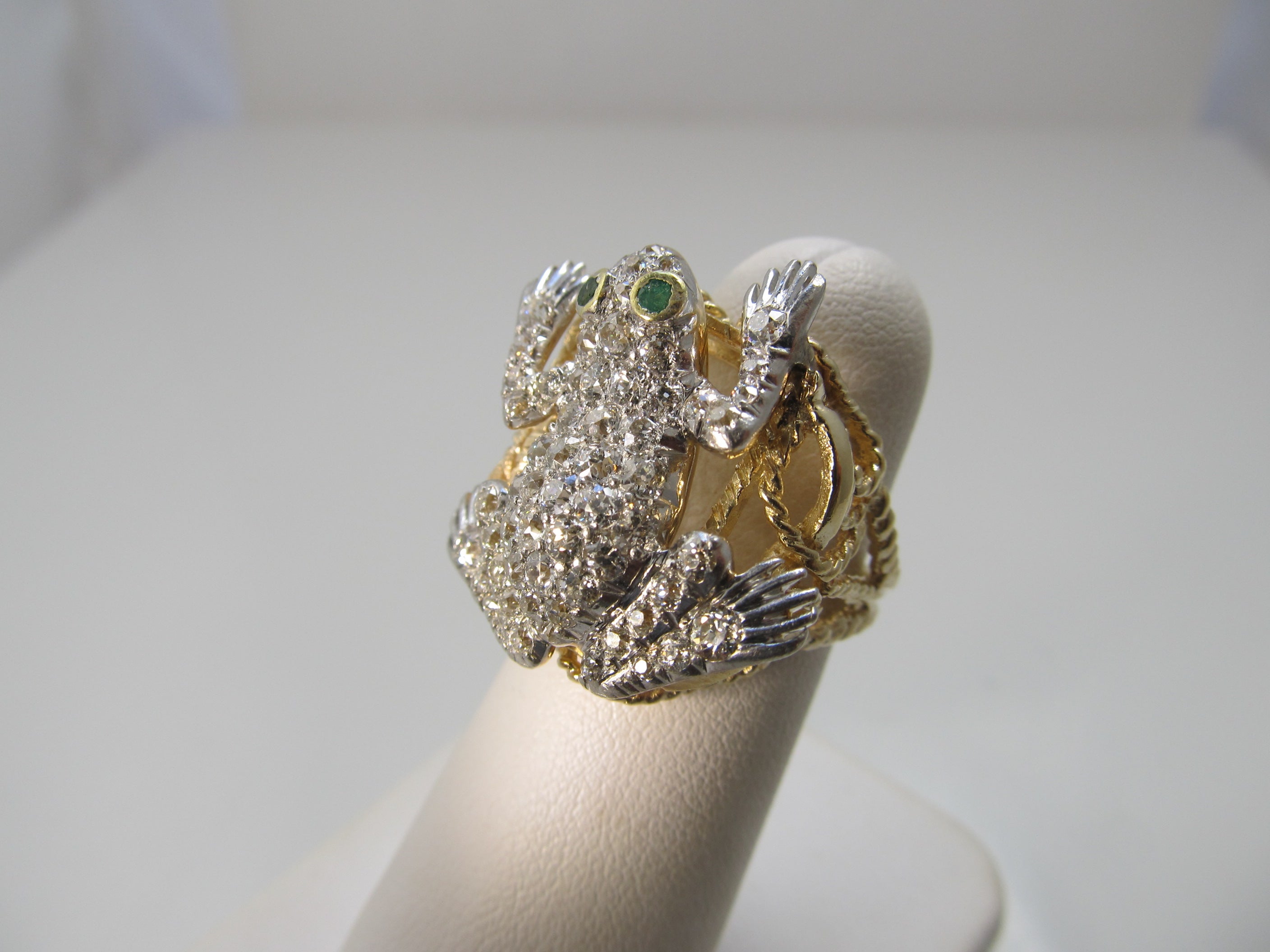 1.25ct diamond frog ring