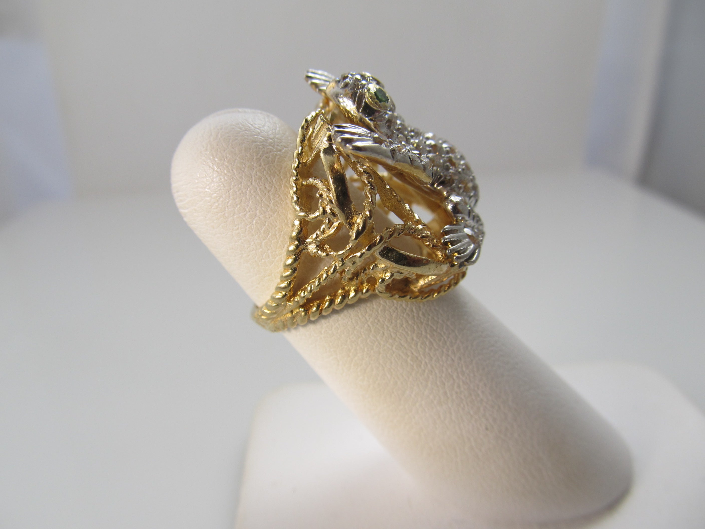 1.25ct diamond frog ring