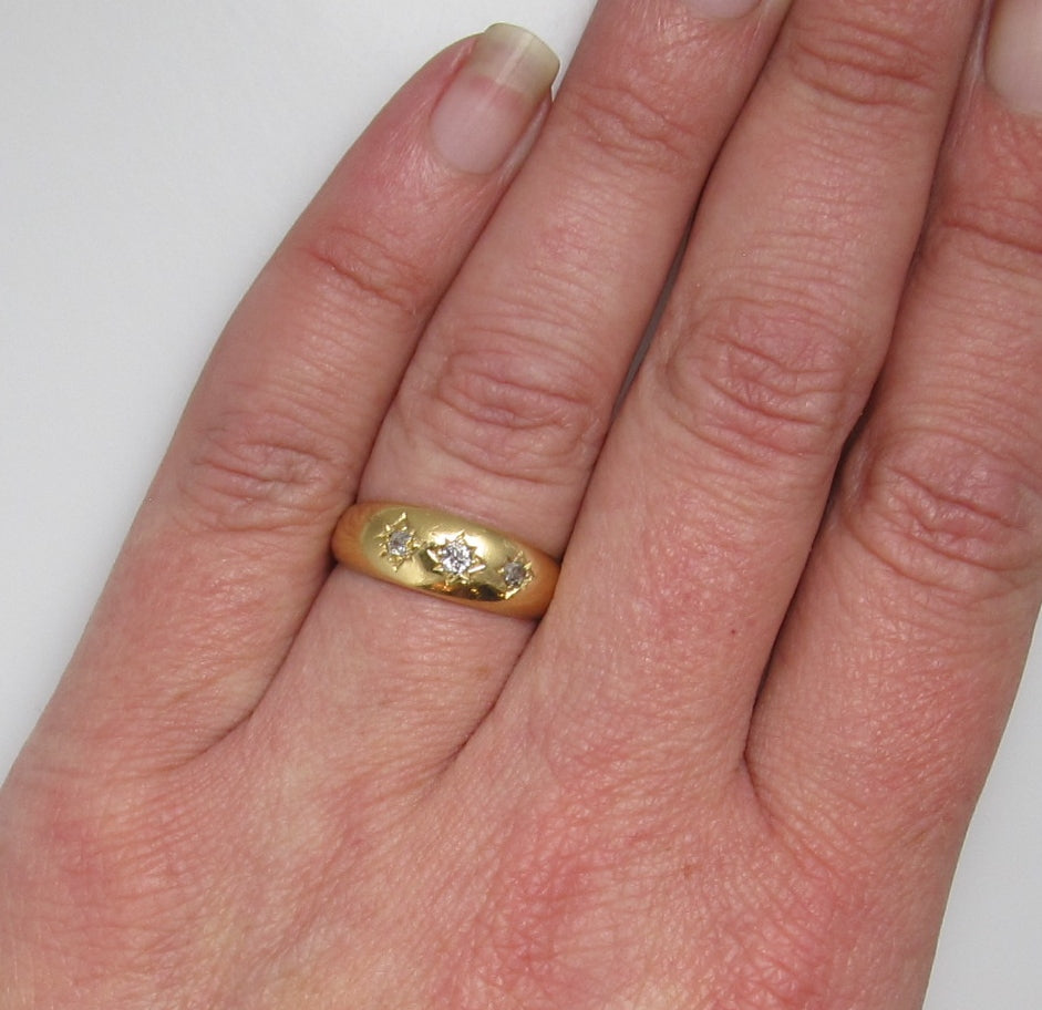 18k yellow gold three diamond ring dated 1892