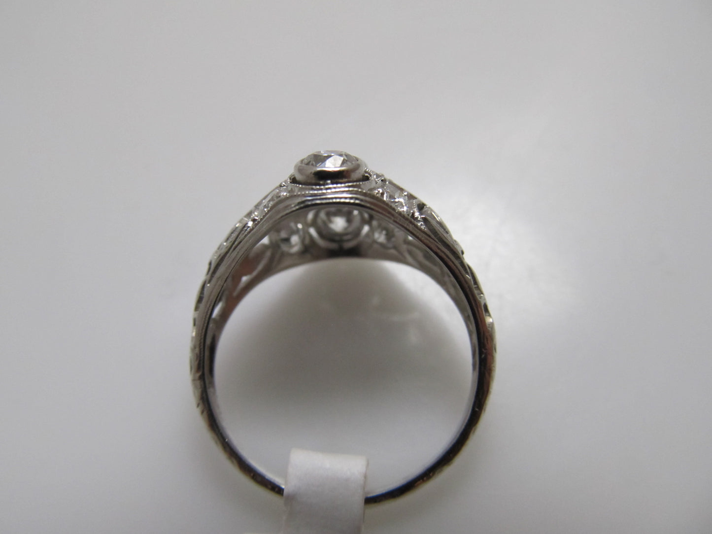 Antique platinum 1ct diamond ring