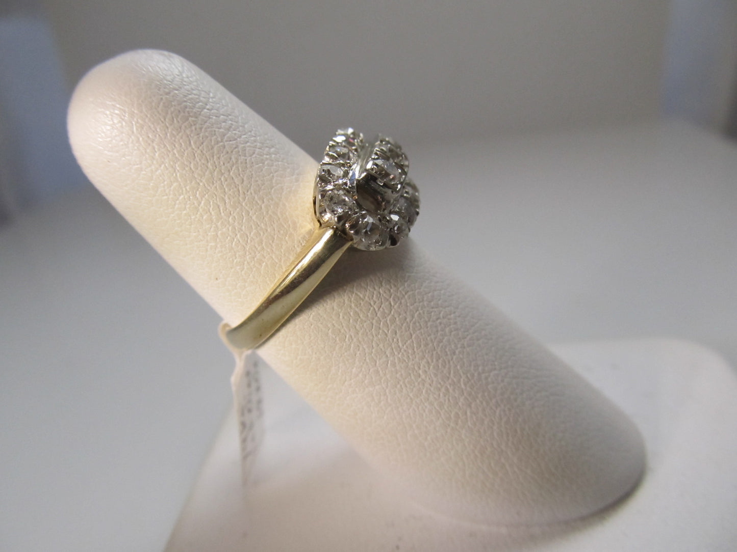 Vintage diamond cluster ring